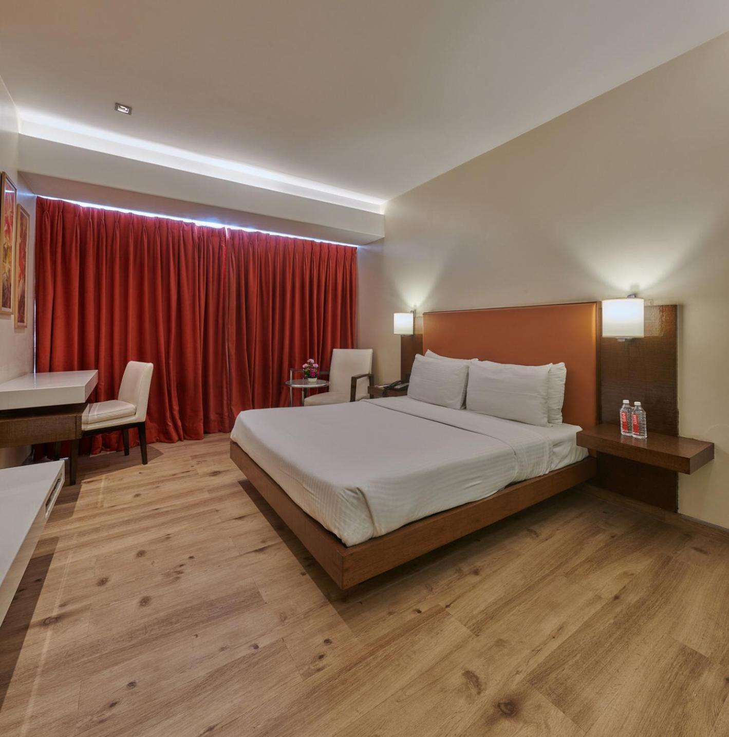 Hotel Residency Andheri Bombaj Zewnętrze zdjęcie